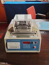 检测纸张或纤维织品等材料柔软性能的仪器