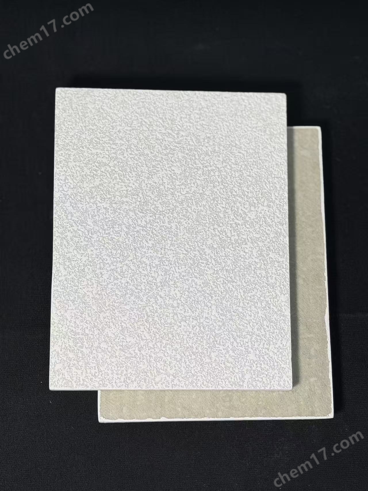 巖棉天花板（用于隔音和保溫）