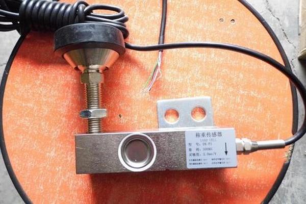 电子地磅称重传感器.jpg 100吨地磅推荐宏力物有所值