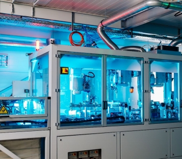 RoboCut自动化切苗组培机器人工作站